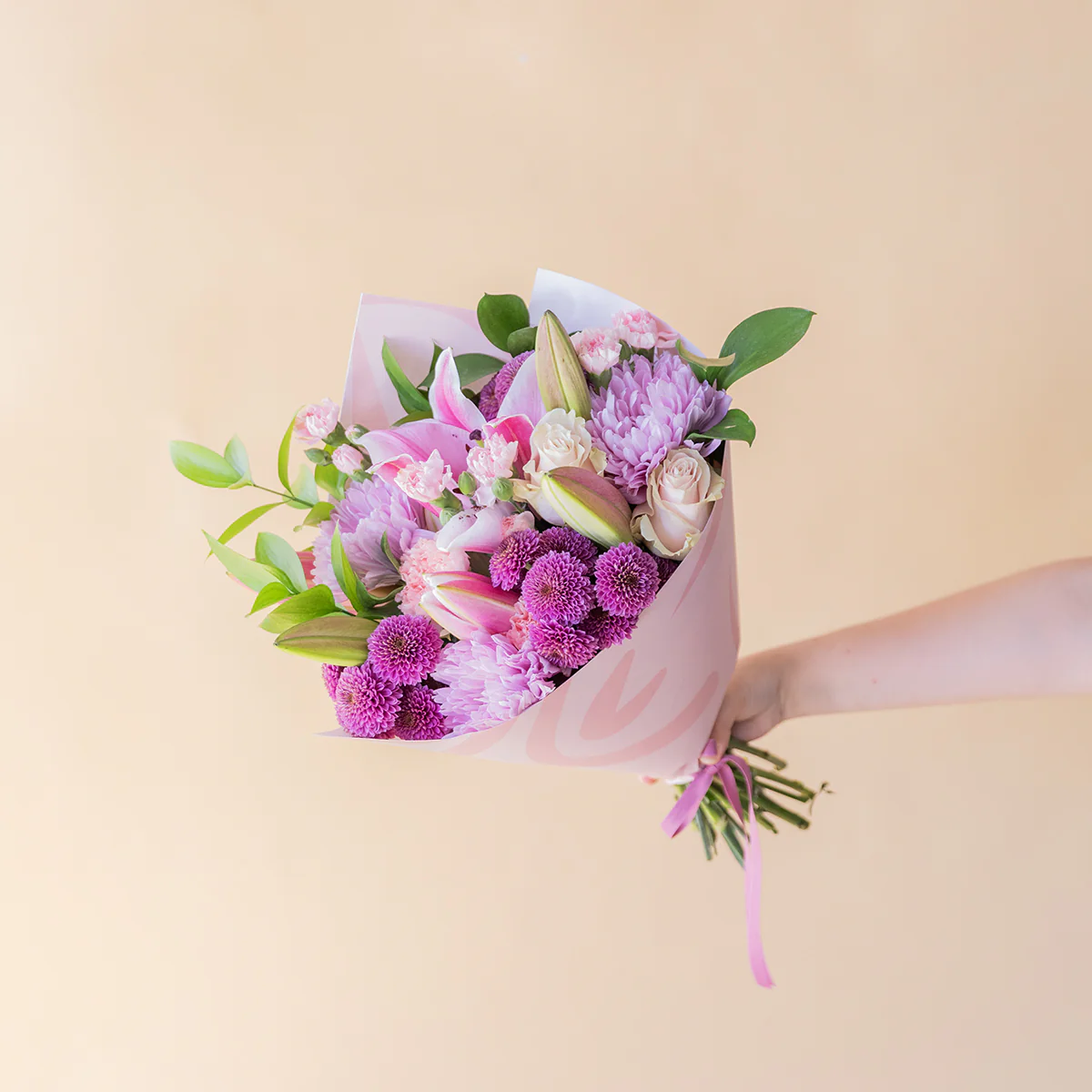 Para Ti, Amiga - Ramo de flores con detalles especiales - Image 8