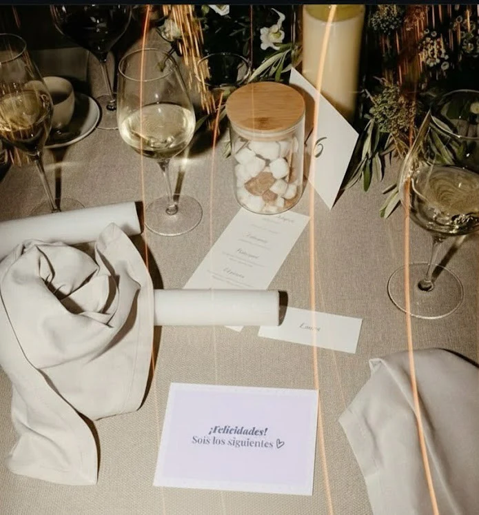 Viva la Novia - Ramo de flores y regalos para los novios - Image 7